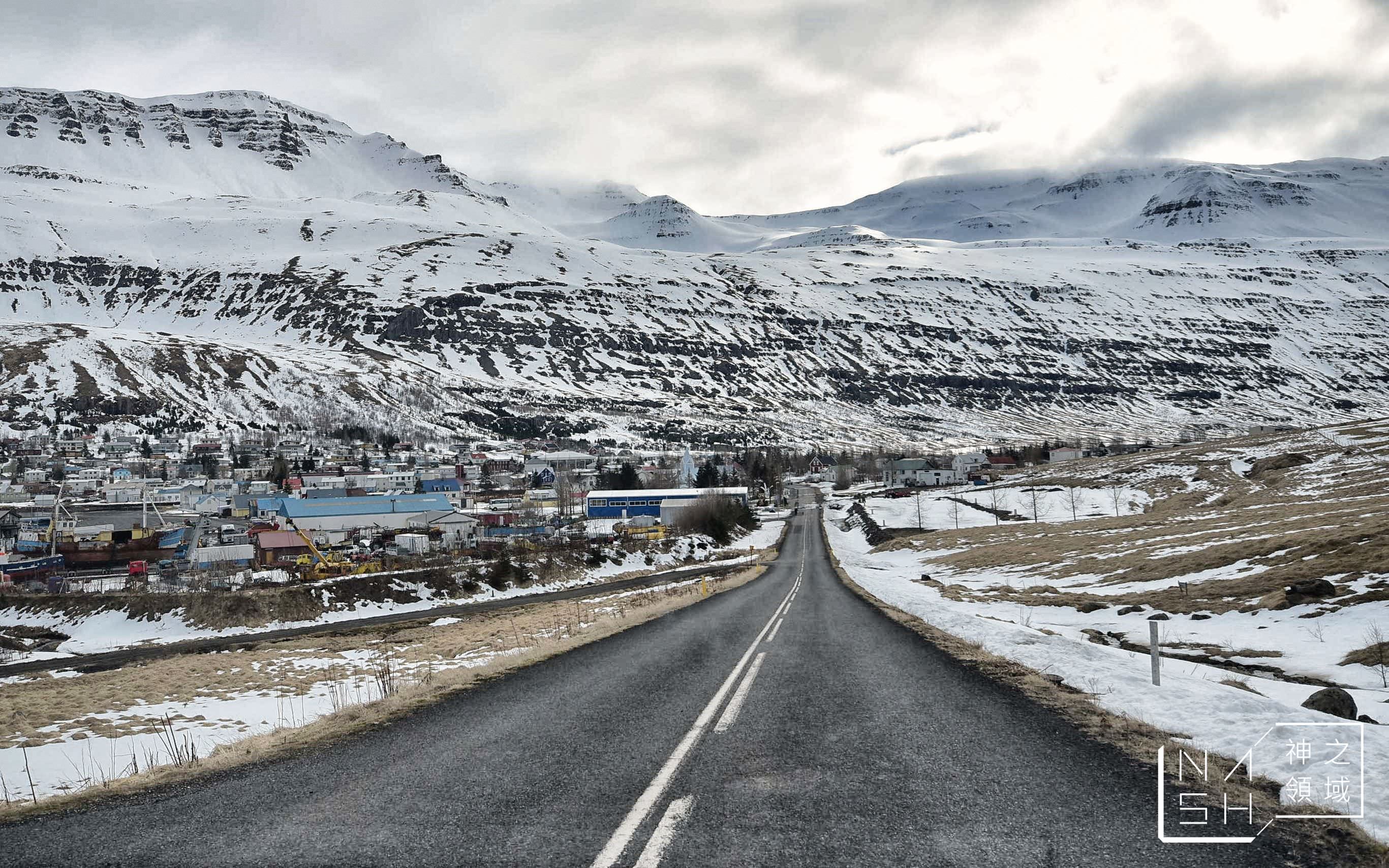 冰島自由行環島景點推薦,塞濟斯菲厄澤,Seydisfjordur,冰島東部峽灣小鎮,白日夢冒險王滑板公路