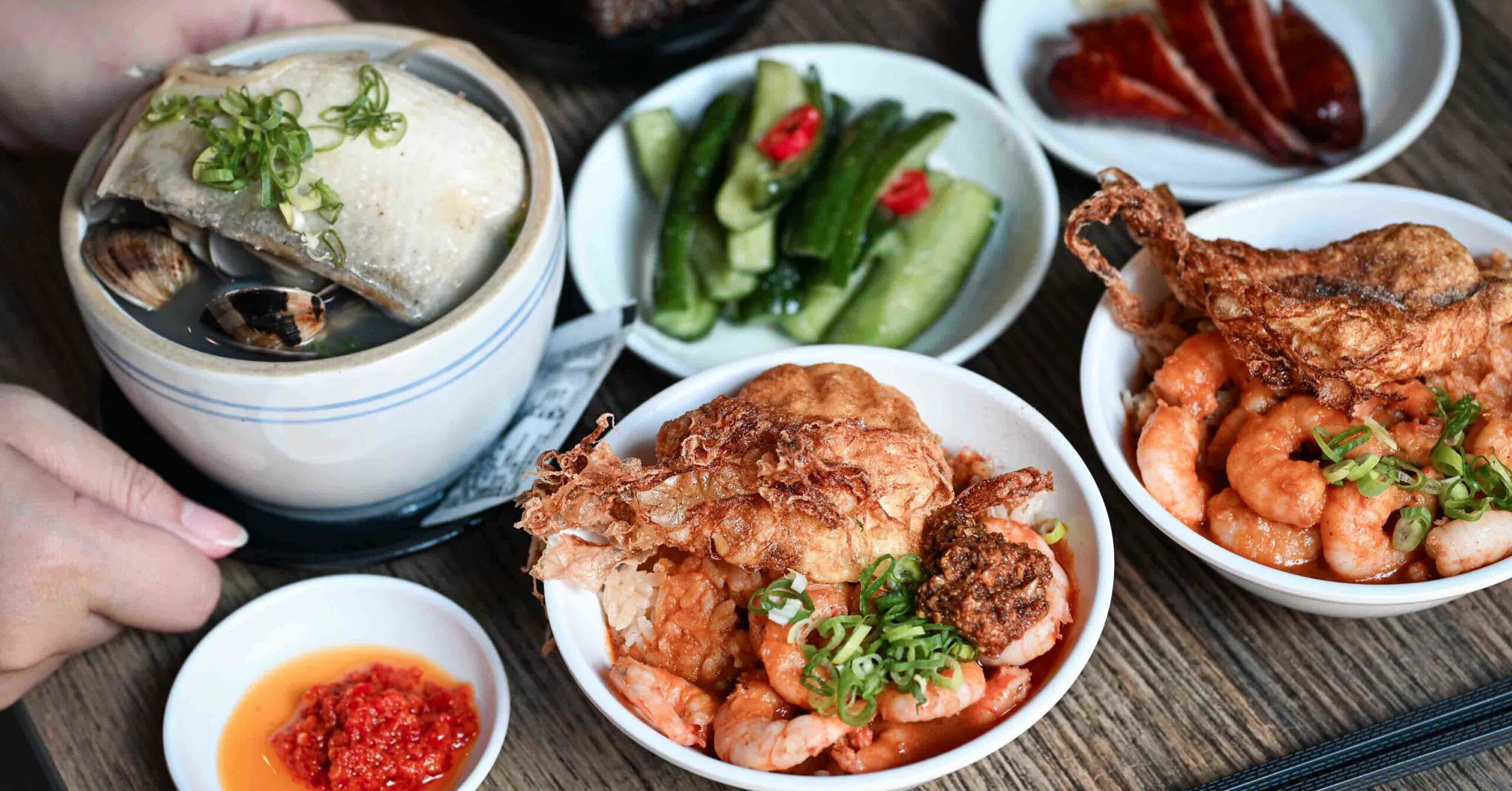 【北門站美食推薦】北門蝦仁飯·煲湯｜半熟蛋蝦仁飯邪惡爆汁，一口吃下超銷魂