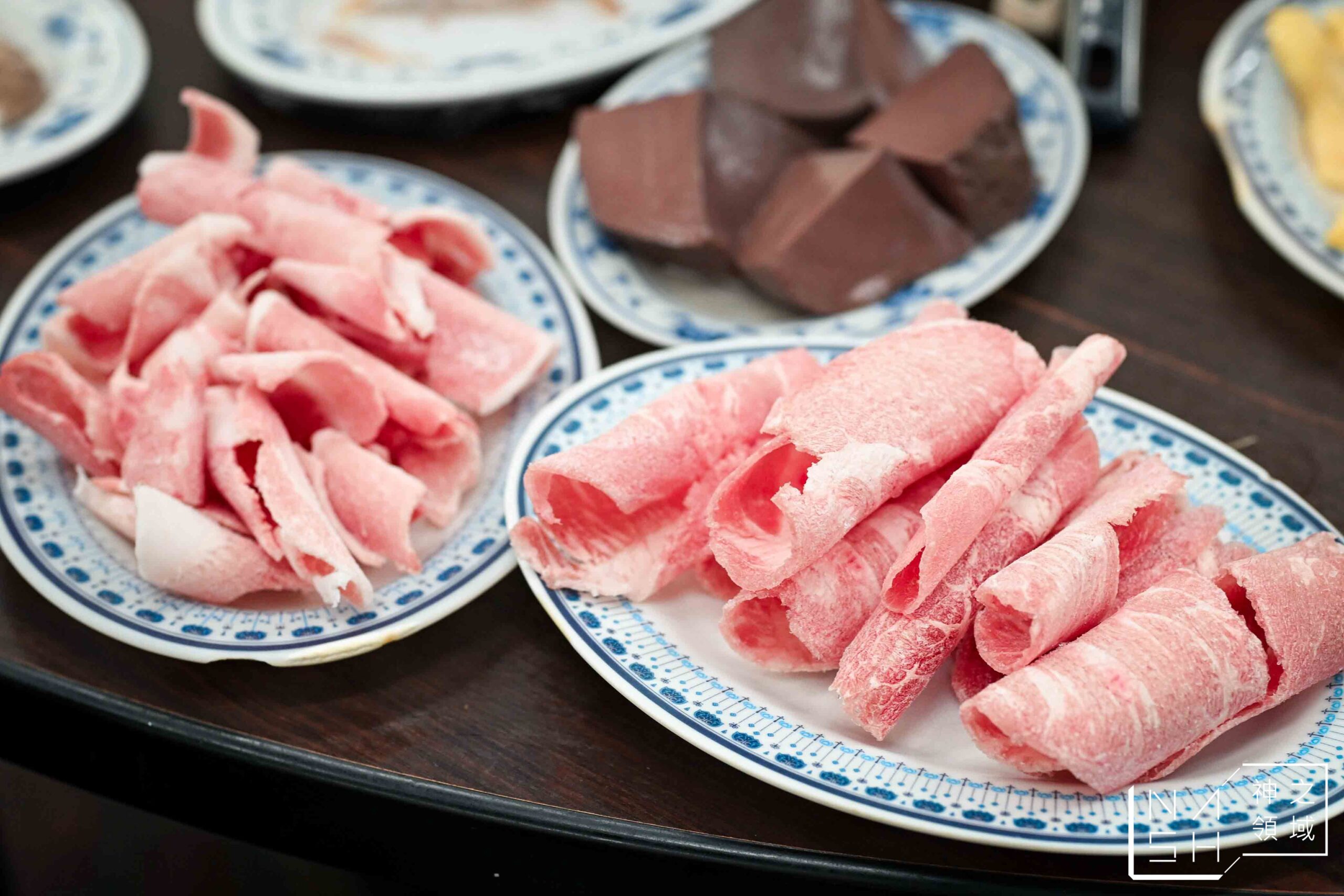 曾德自助火鍋城