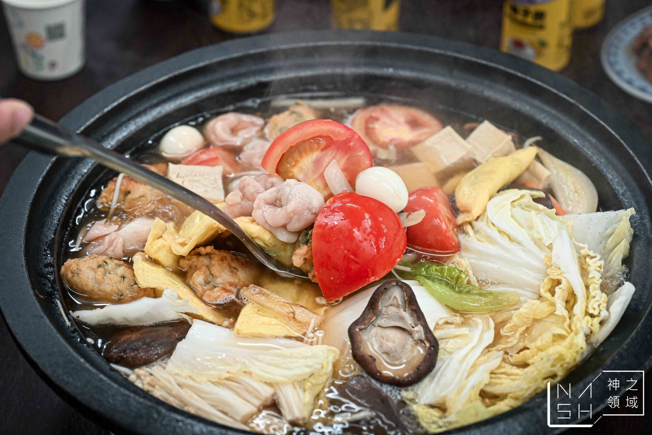 曾德自助火鍋城