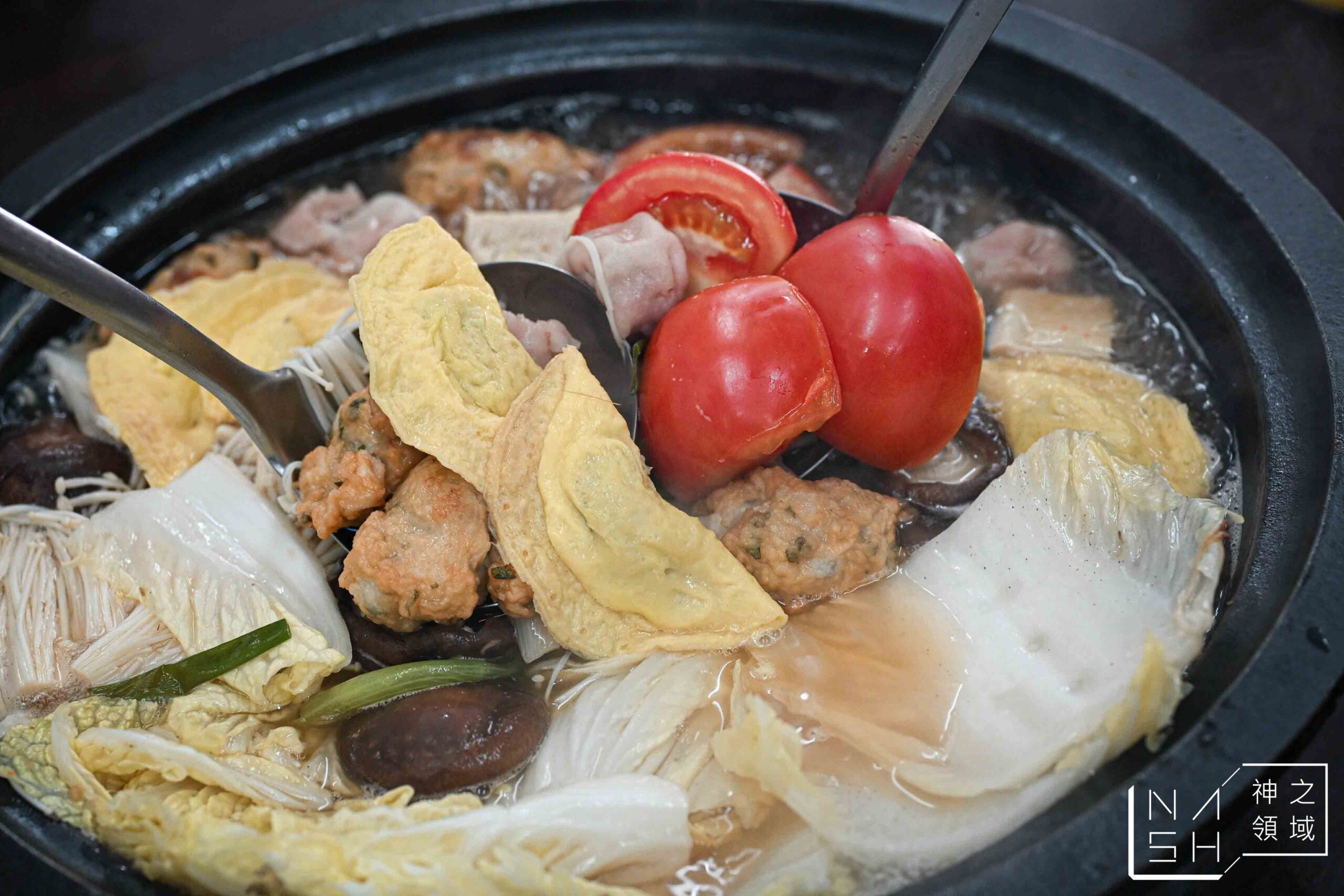 曾德自助火鍋城