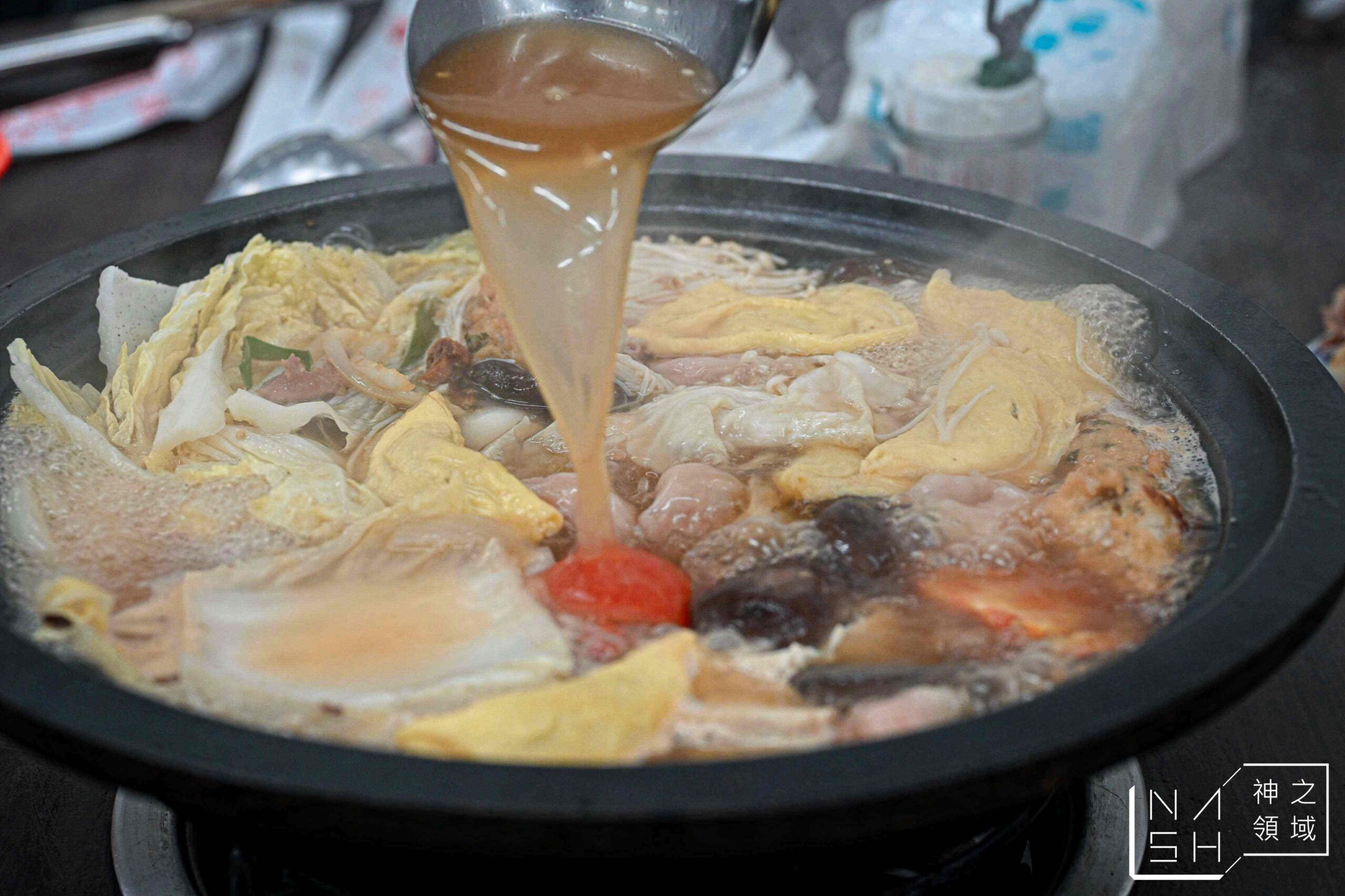 曾德自助火鍋城