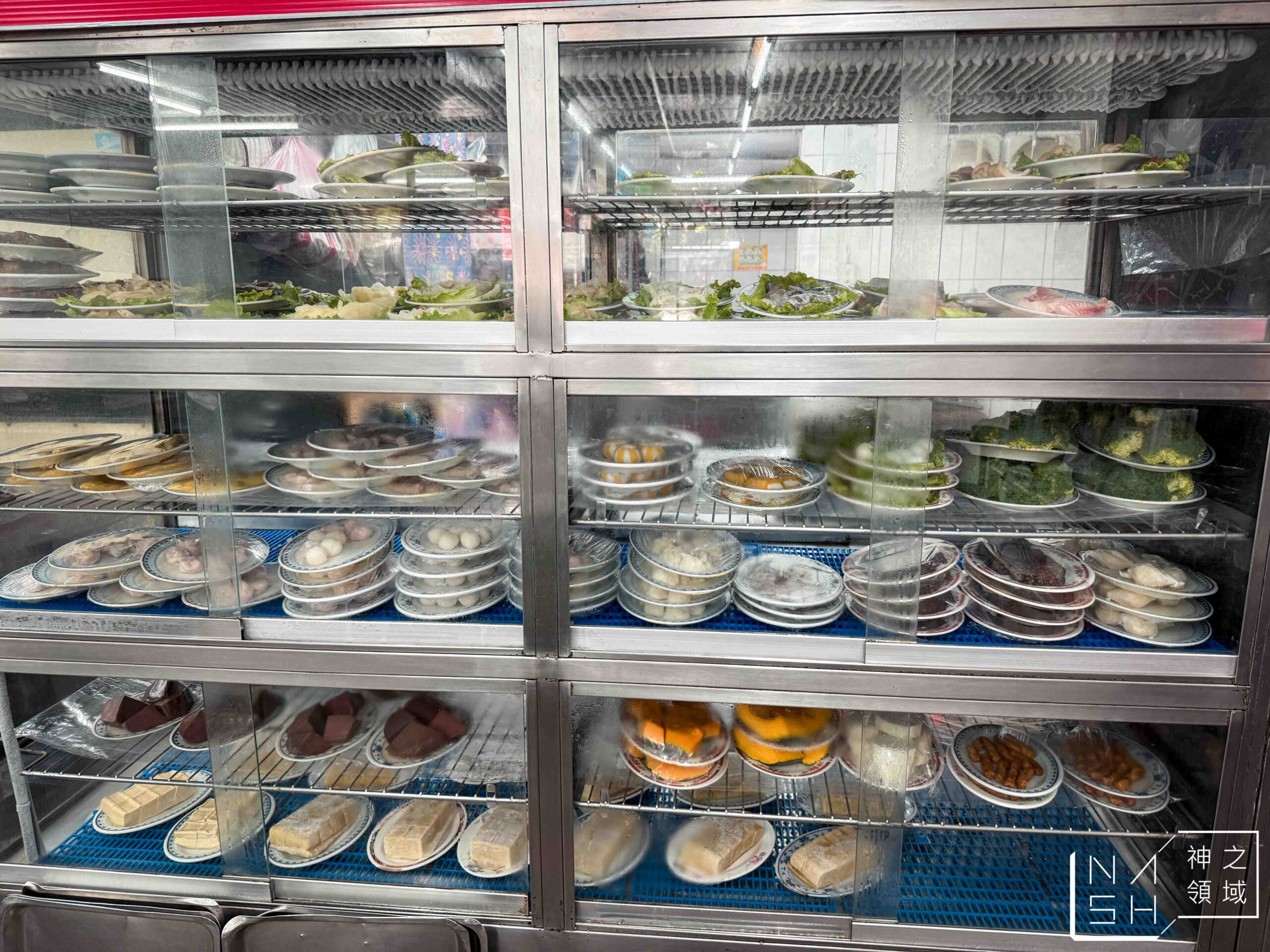 曾德自助火鍋城 曾德自助火鍋城