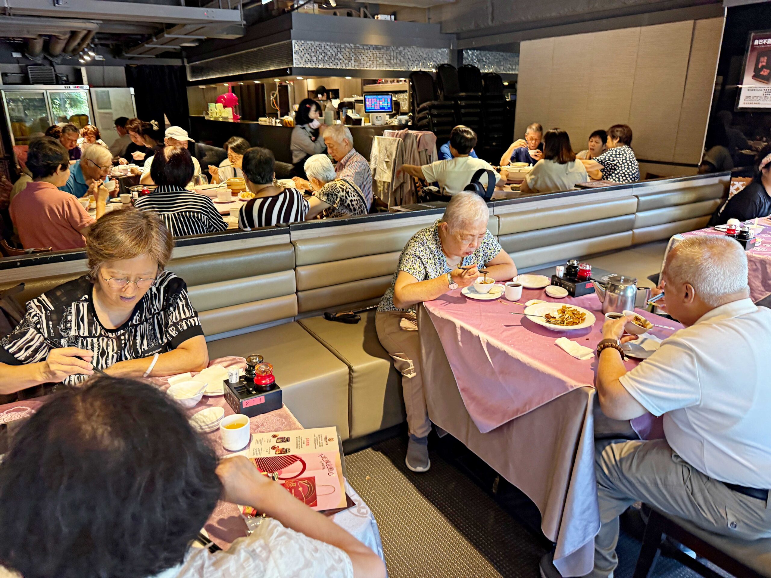 【中山美食推薦】吉星港式飲茶｜台北24小時營業港式餐廳，宵夜聚餐首選