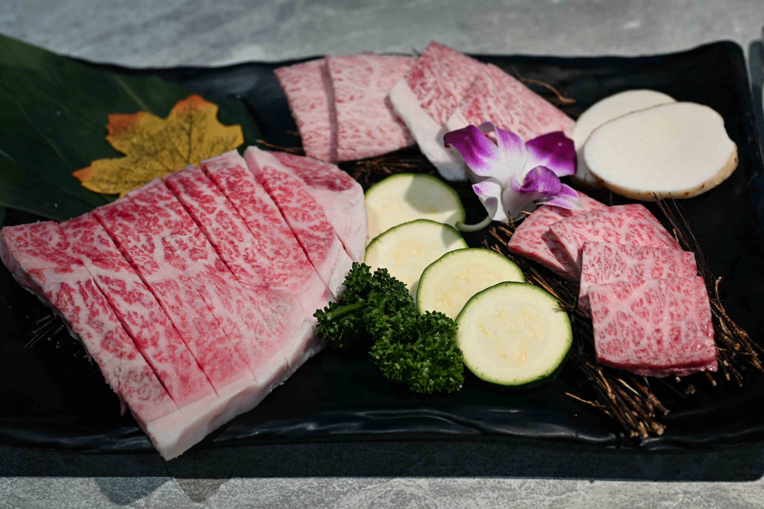 【桃園燒肉推薦】吃肉肉燒き肉専門店|A5和牛吃到飽天花板,厚切牛舌、北海道干貝、天使紅蝦通通無限續! @Nash,神之領域  @Nash,神之領域