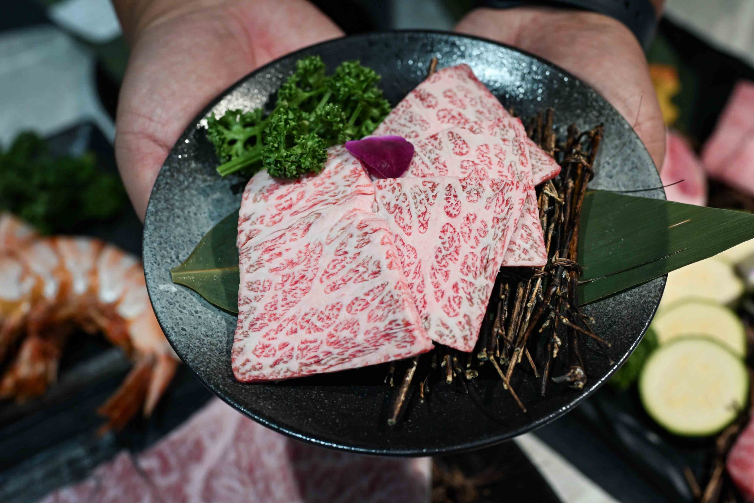 【桃園燒肉推薦】吃肉肉燒き肉専門店|A5和牛吃到飽天花板,厚切牛舌、北海道干貝、天使紅蝦通通無限續! @Nash,神之領域  @Nash,神之領域