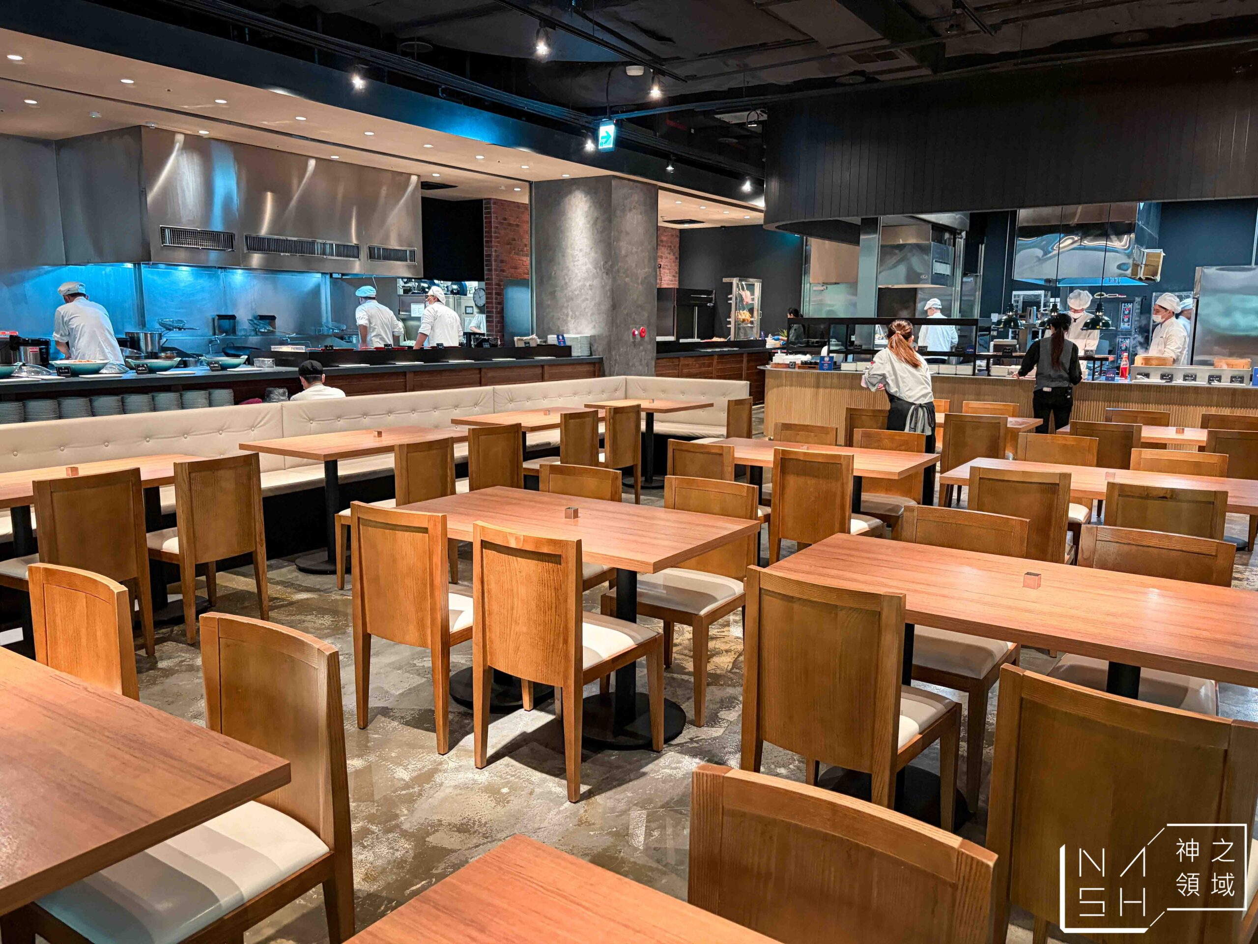 村民食堂廚窗港點 i-Tower 店