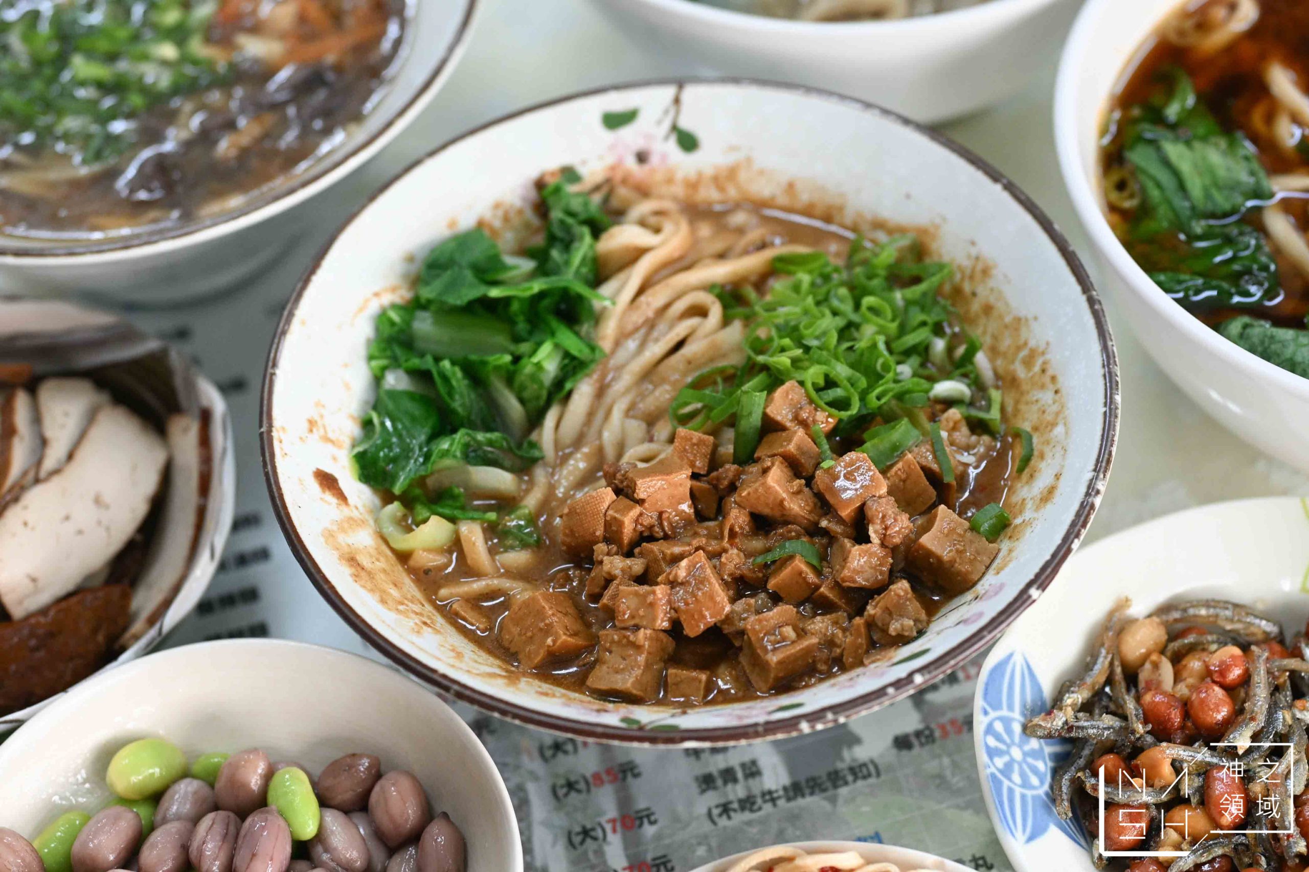 高棚滿座牛肉麵