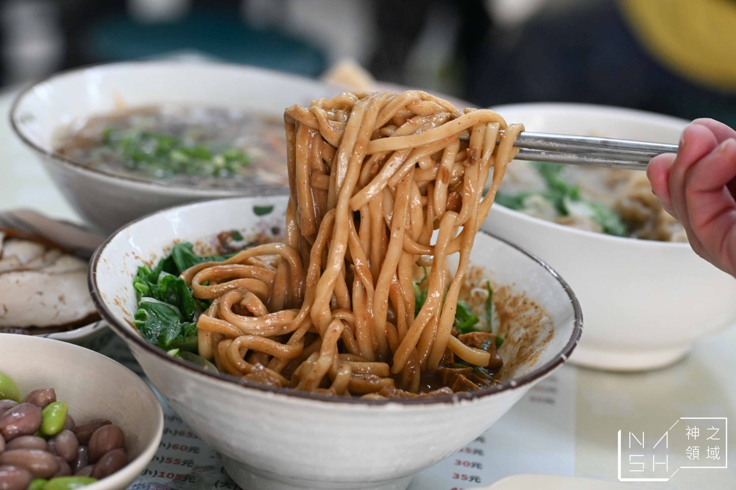 高棚滿座牛肉麵
