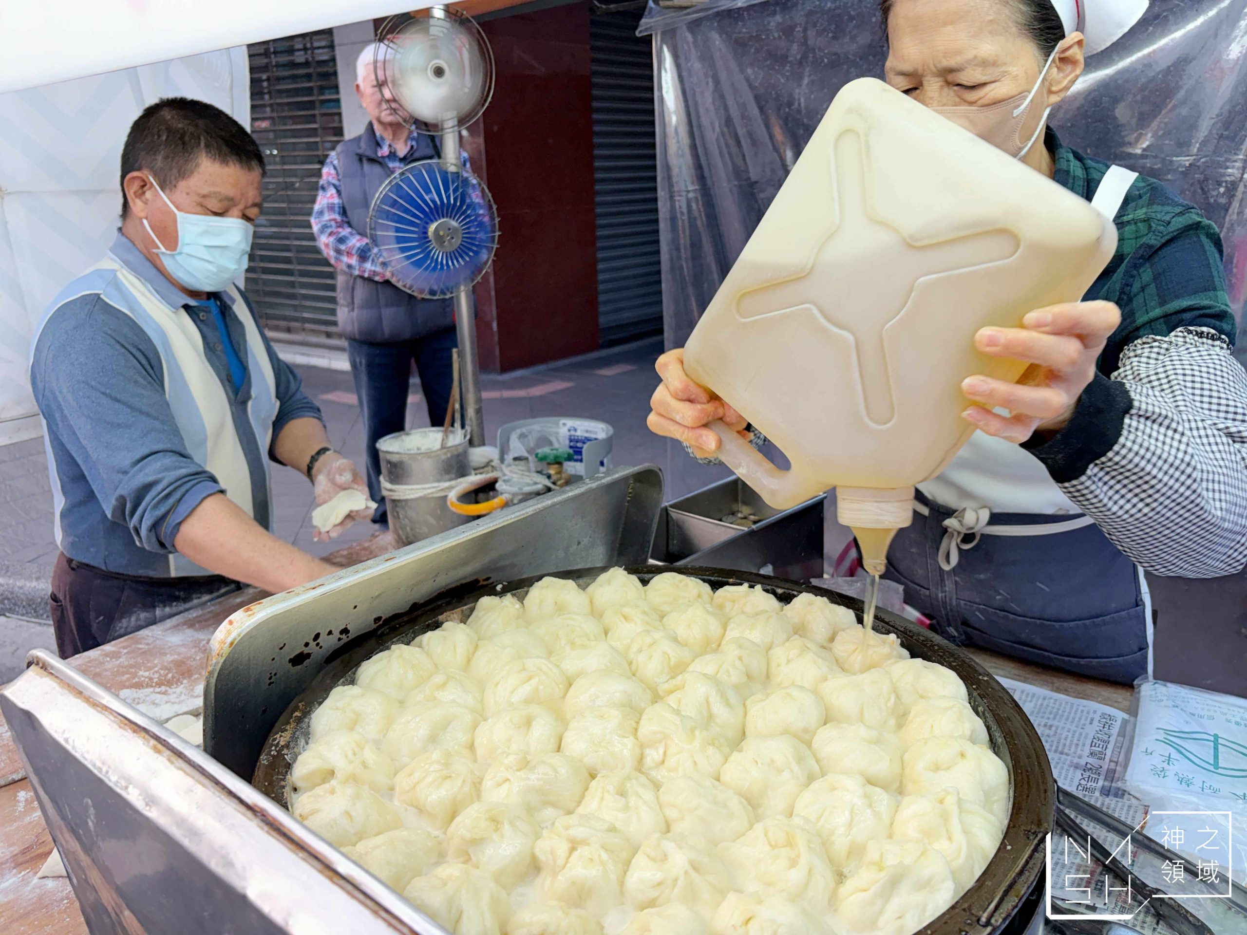 華榮街水煎包攤車 華榮街水煎包攤車