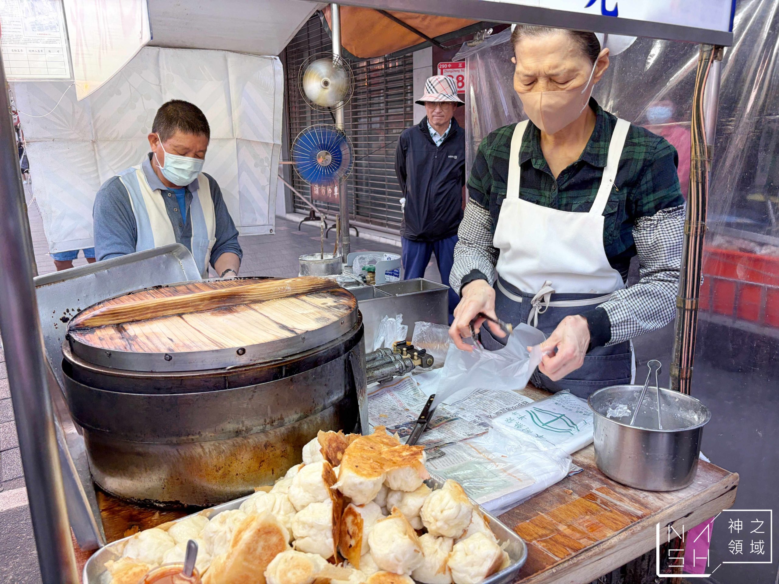 華榮街水煎包攤車 華榮街水煎包攤車