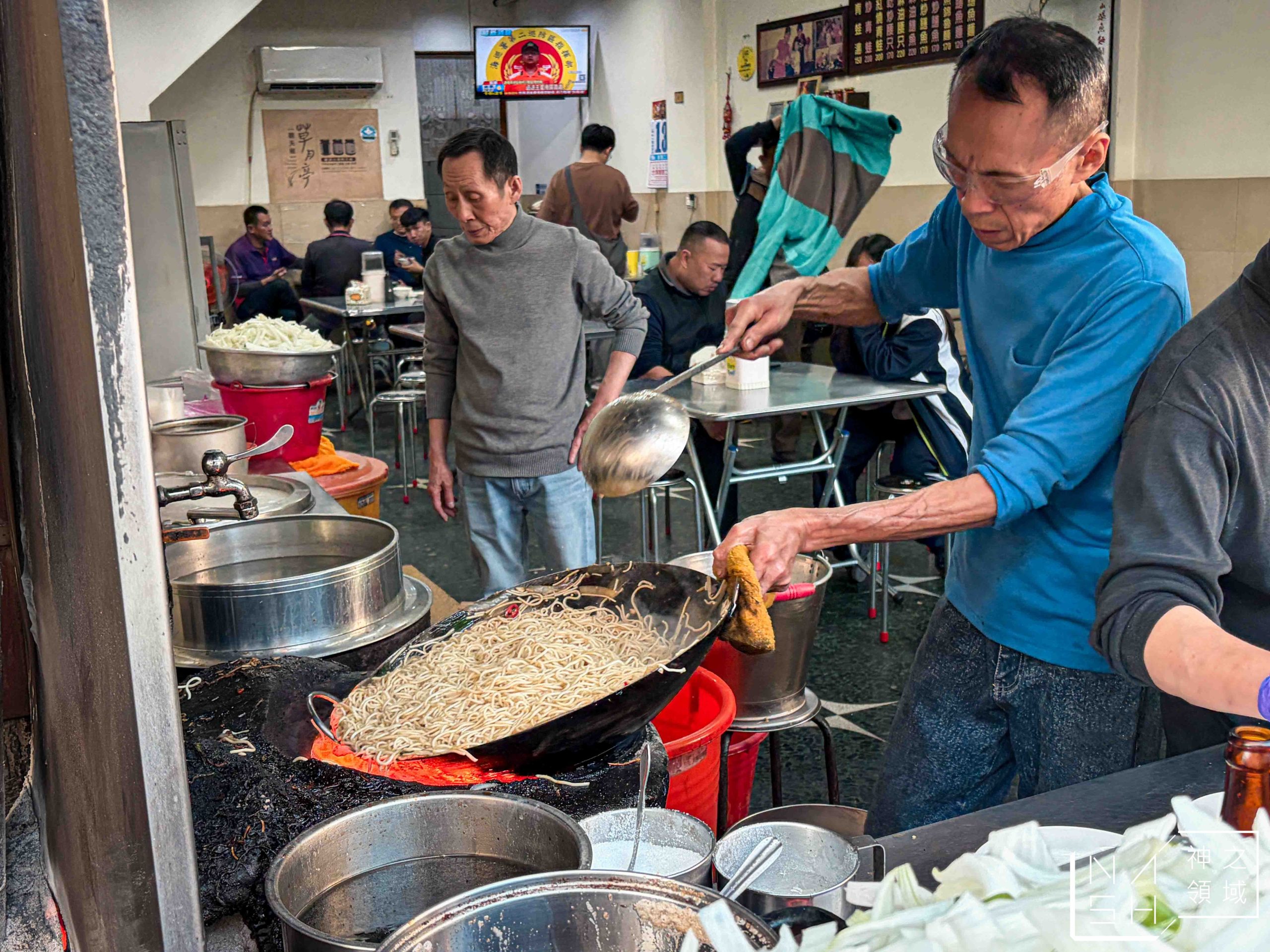 羅山生炒鱔魚麵