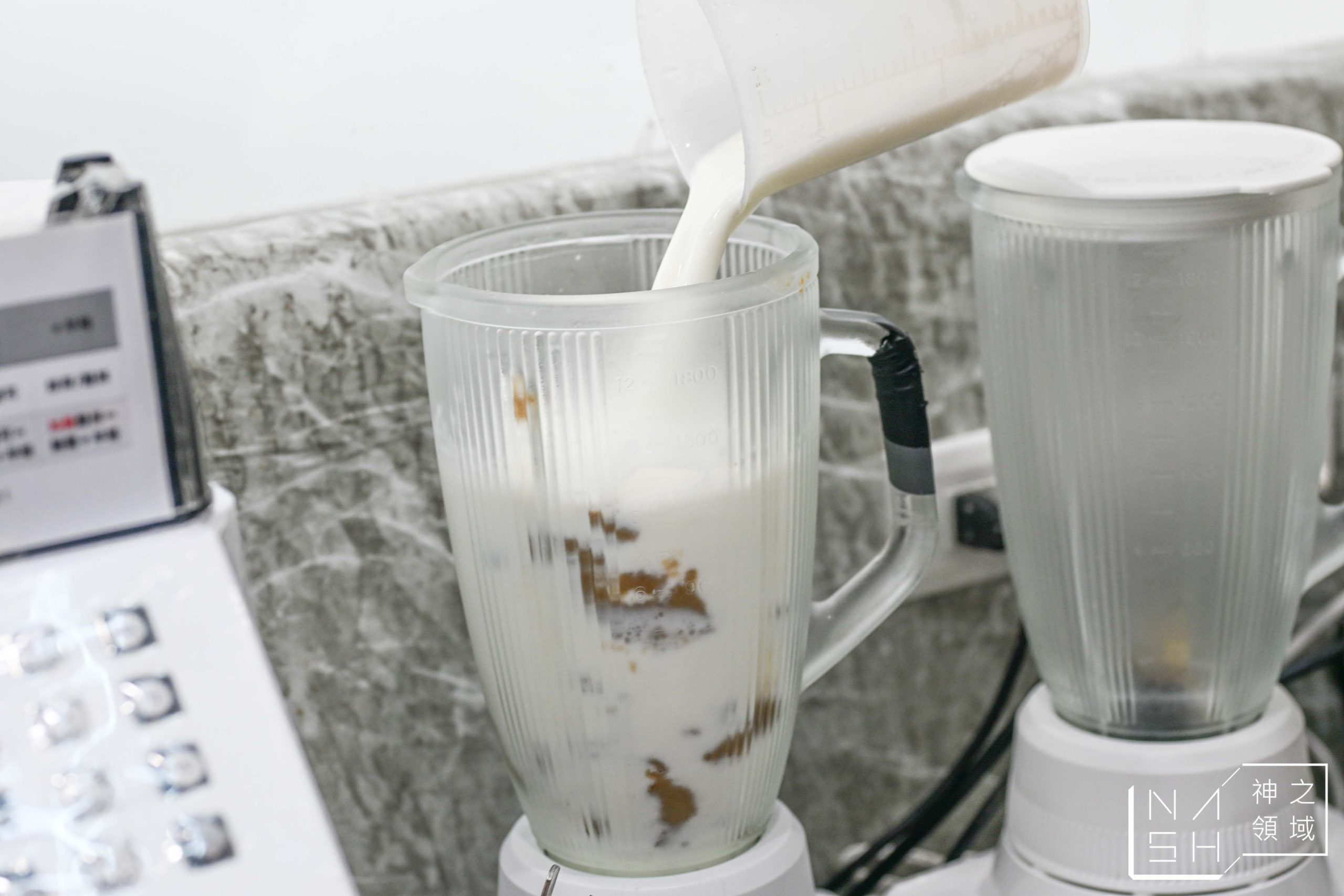 【士林美食推薦】頃刻間— 綠豆沙牛奶/茶飲|士林夜市最強綠豆沙牛奶 (菜單) @Nash,神之領域 @Nash,神之領域