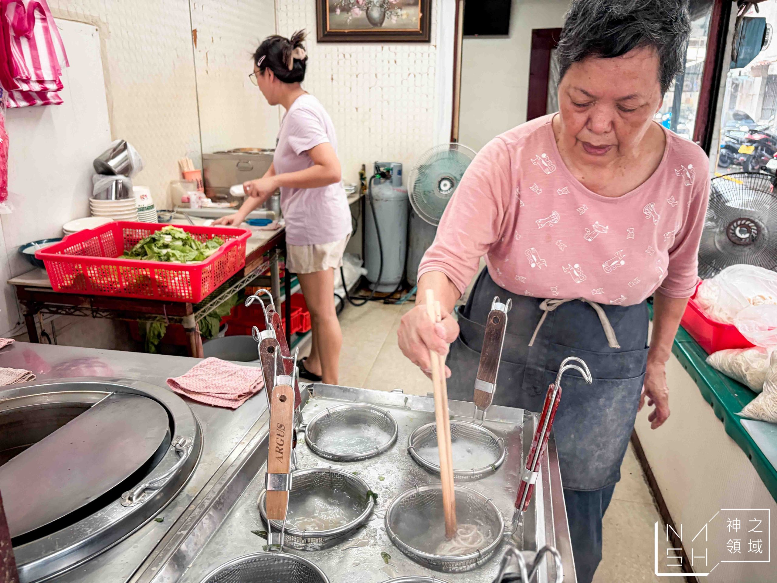 【內湖美食】大佳牛雜湯|500碗推薦隱藏版牛肉麵,在地人大推清甜牛骨湯頭!捷運內湖站美食、菜單 @Nash,神之領域 @Nash,神之領域