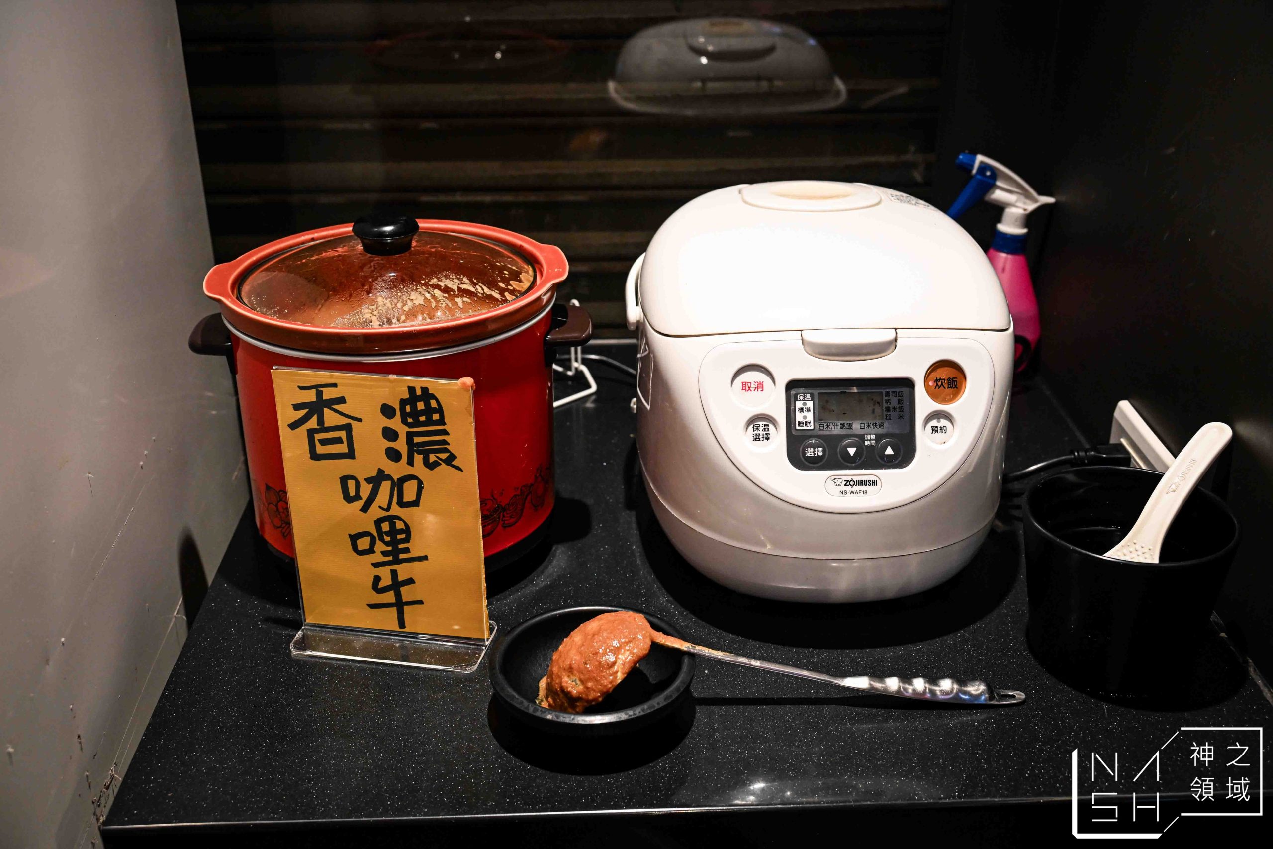 【桃園吃到飽】大漠紅頂級蒙古鍋桃園店|手切溫體牛、瀑布鮮奶火鍋必吃,現刨起司整罐鮮奶太浮誇 @Nash,神之領域 @Nash,神之領域