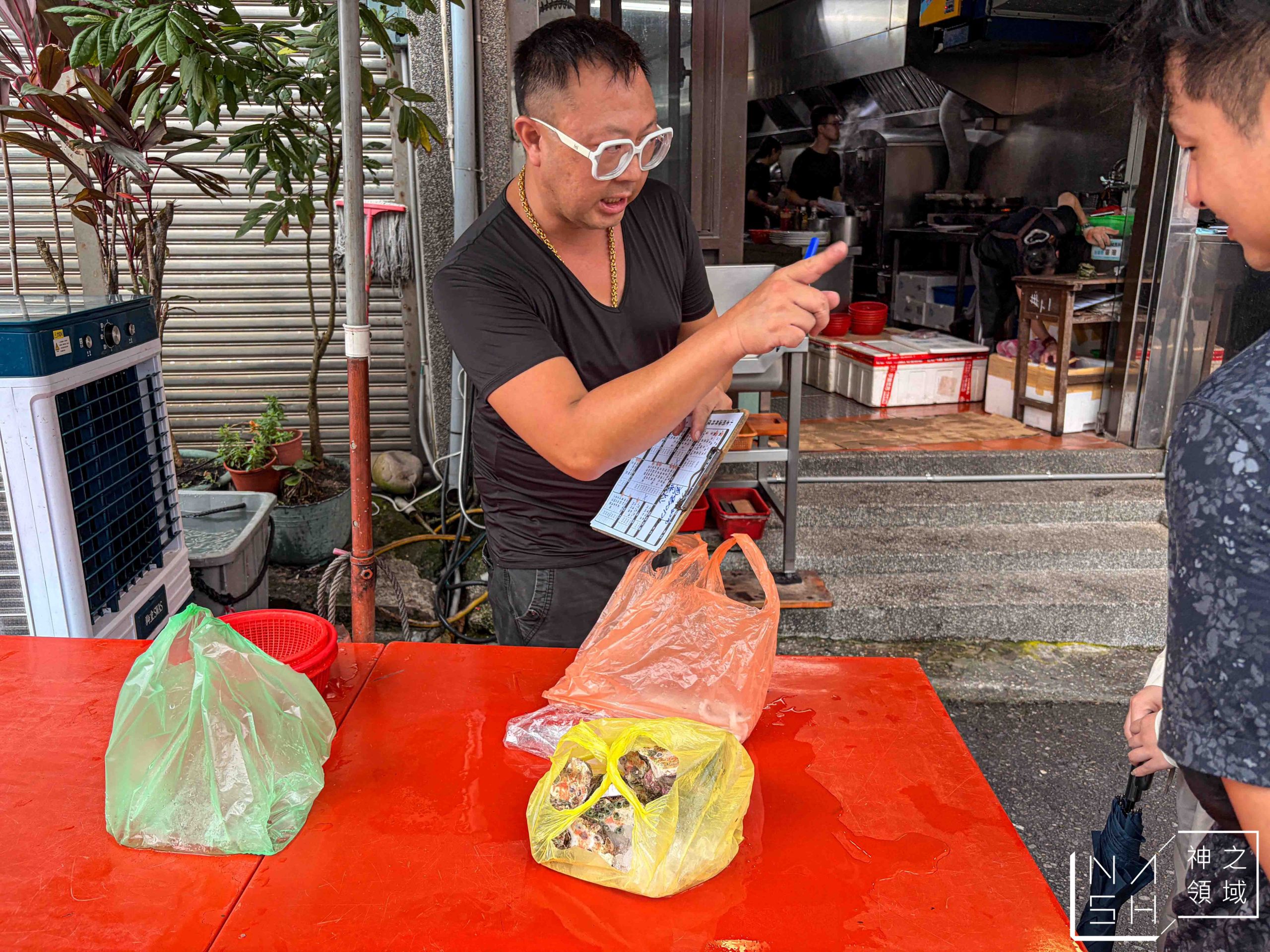 【宜蘭美食】小老闆海鮮料理|大溪漁港超人氣代客料理,現撈海鮮熱炒必吃(菜單) @Nash,神之領域 @Nash,神之領域