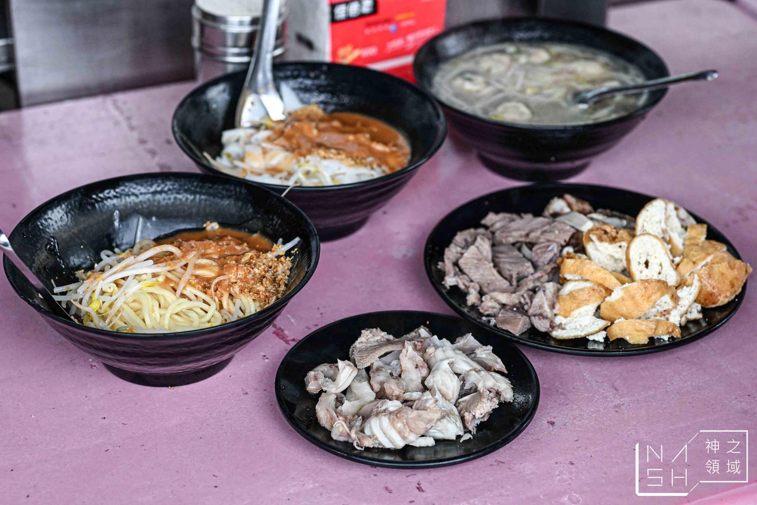 隍廟口切仔麵店 隍廟口切仔麵店