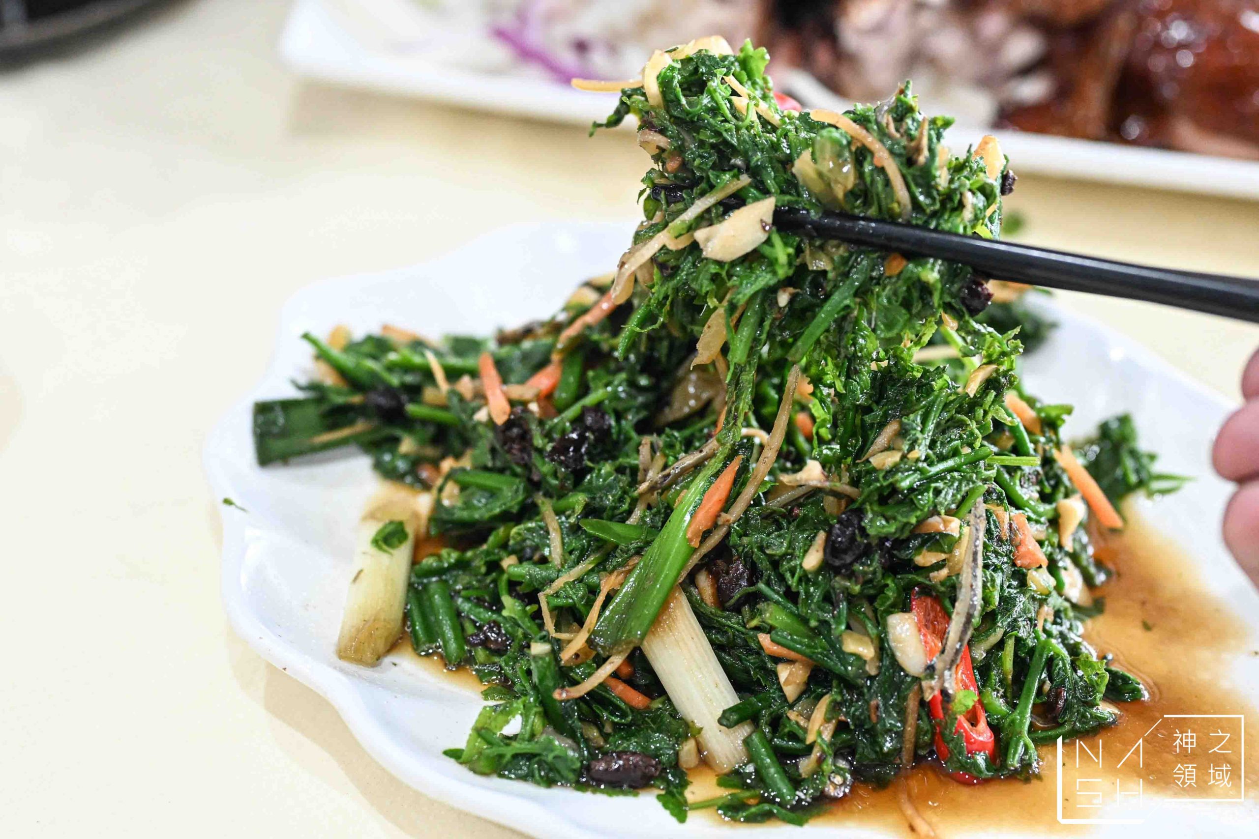大仁哥蔗香脆皮桶仔雞