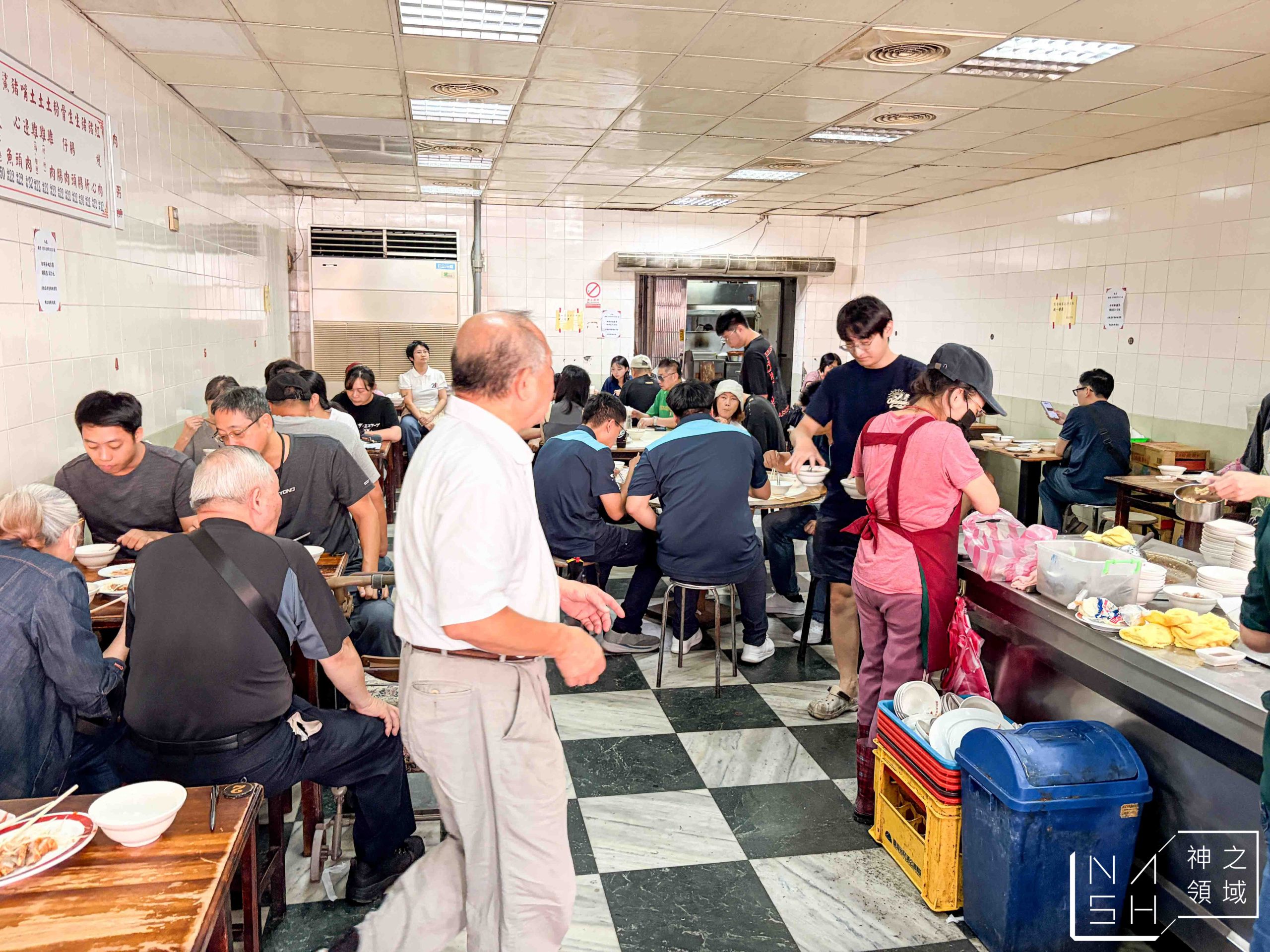 周記肉粥店 周記肉粥店