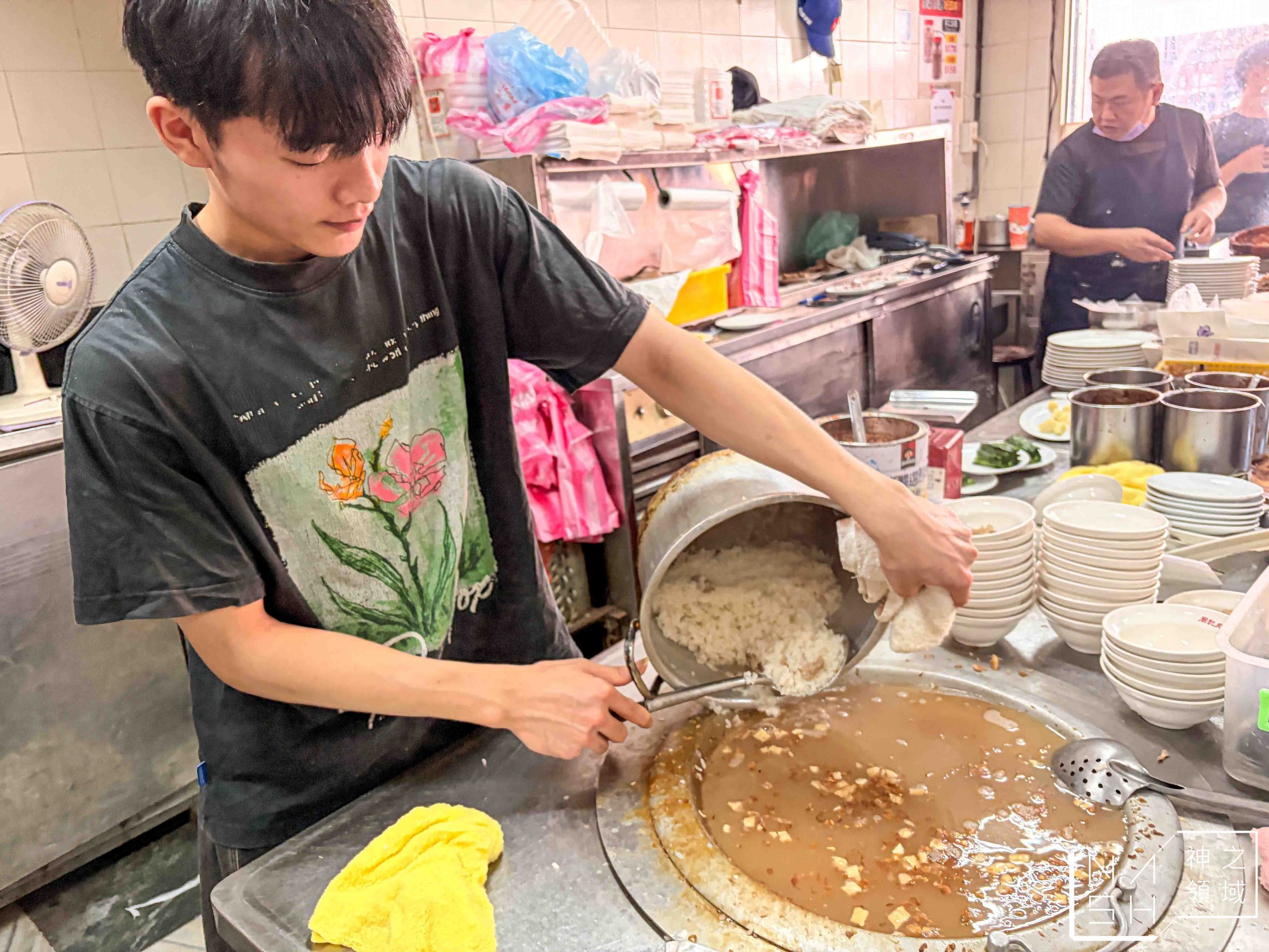 周記肉粥店