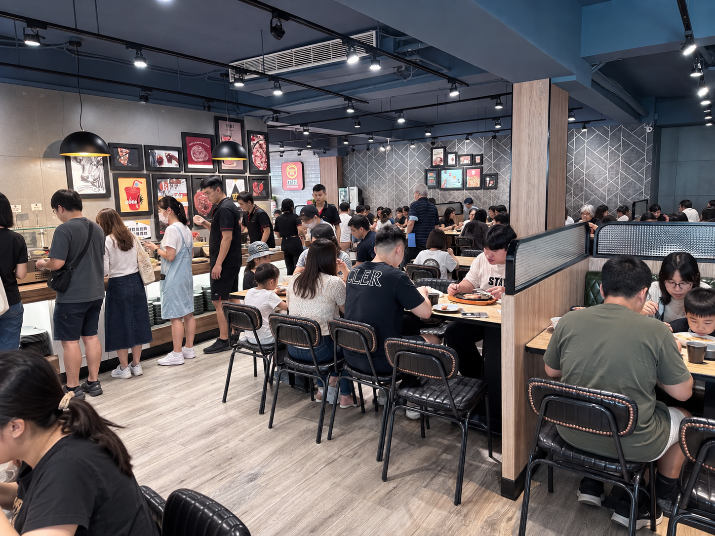 貴族世家mini 士林承德店 貴族世家mini 士林承德店